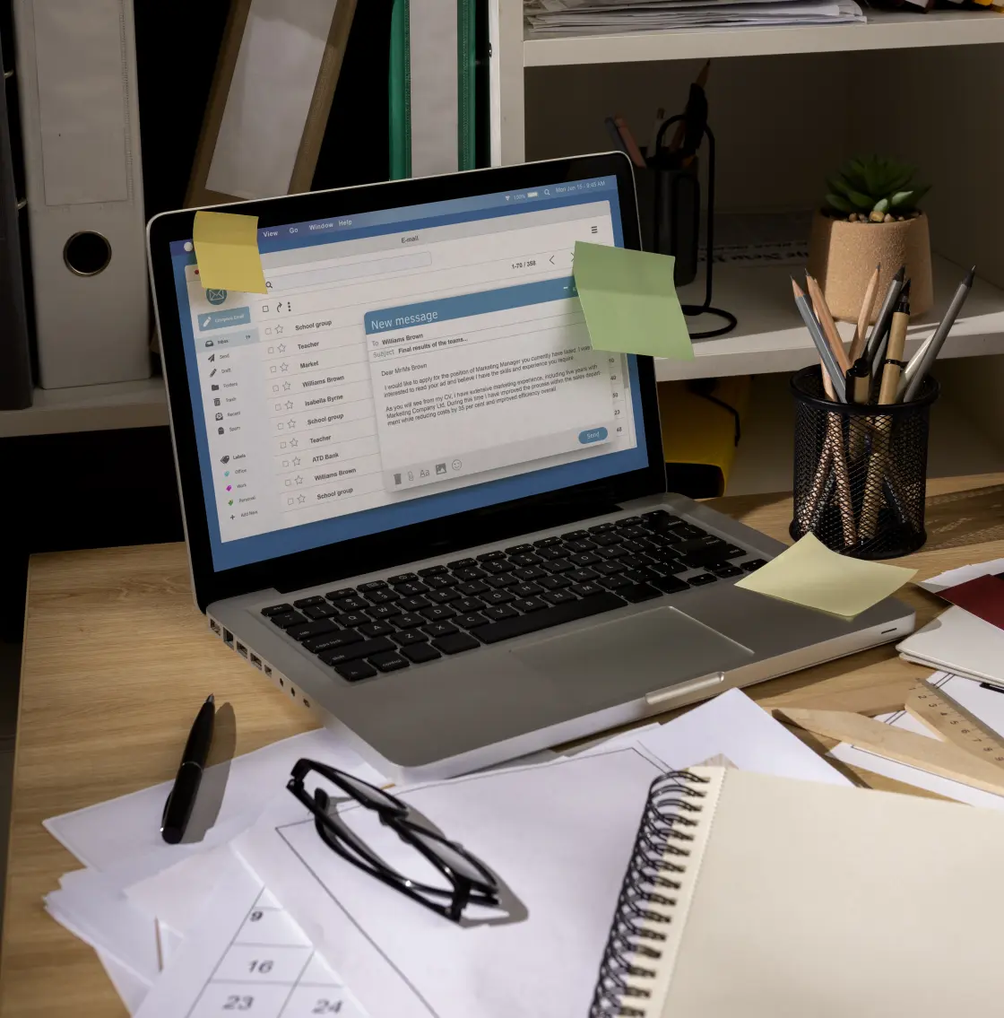 AI-процесс EasyData показывает ввод данных, обучение и автоматизированный вывод